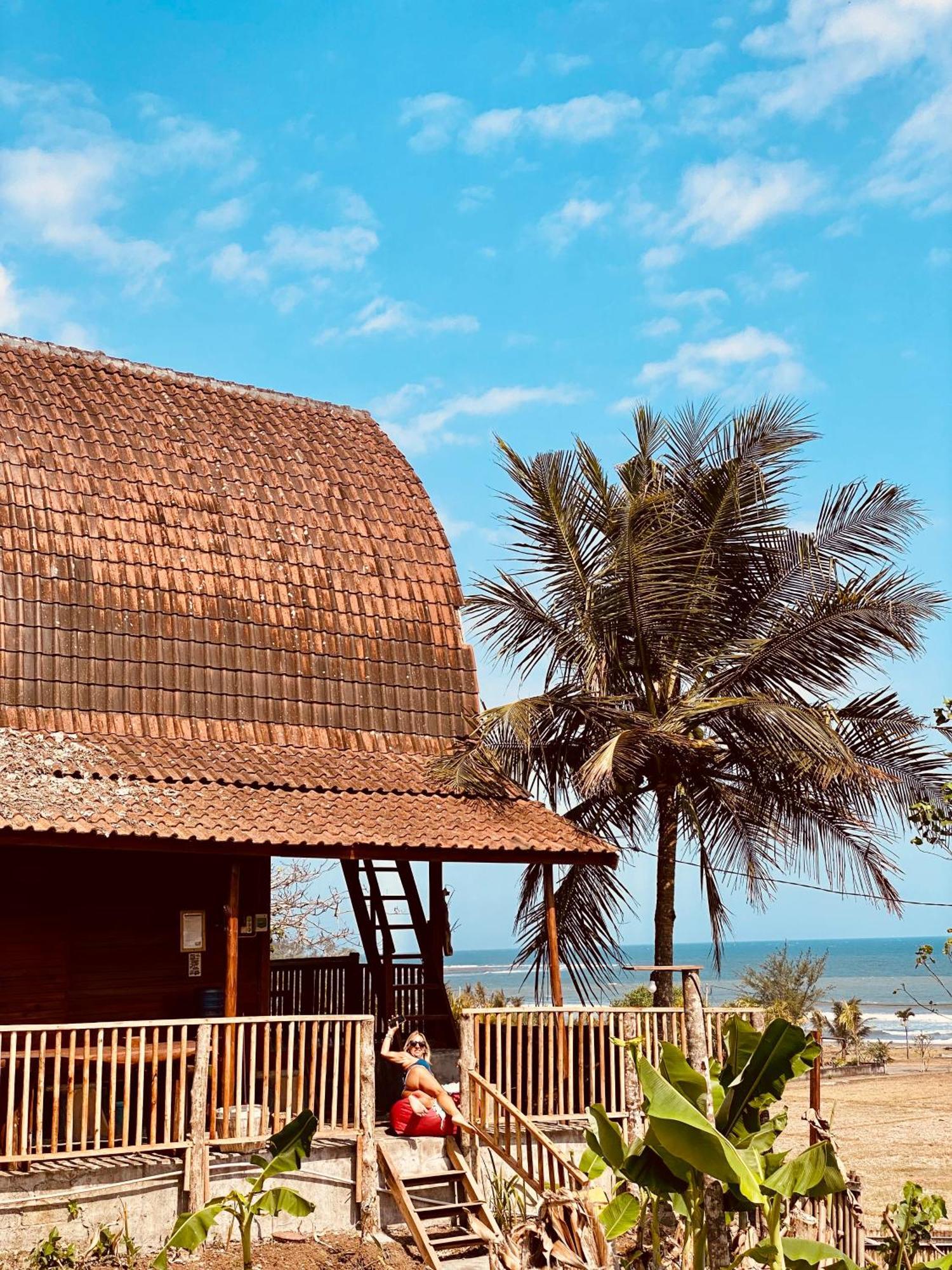 Dikaloha Surfschool And Stay Airsatang 외부 사진